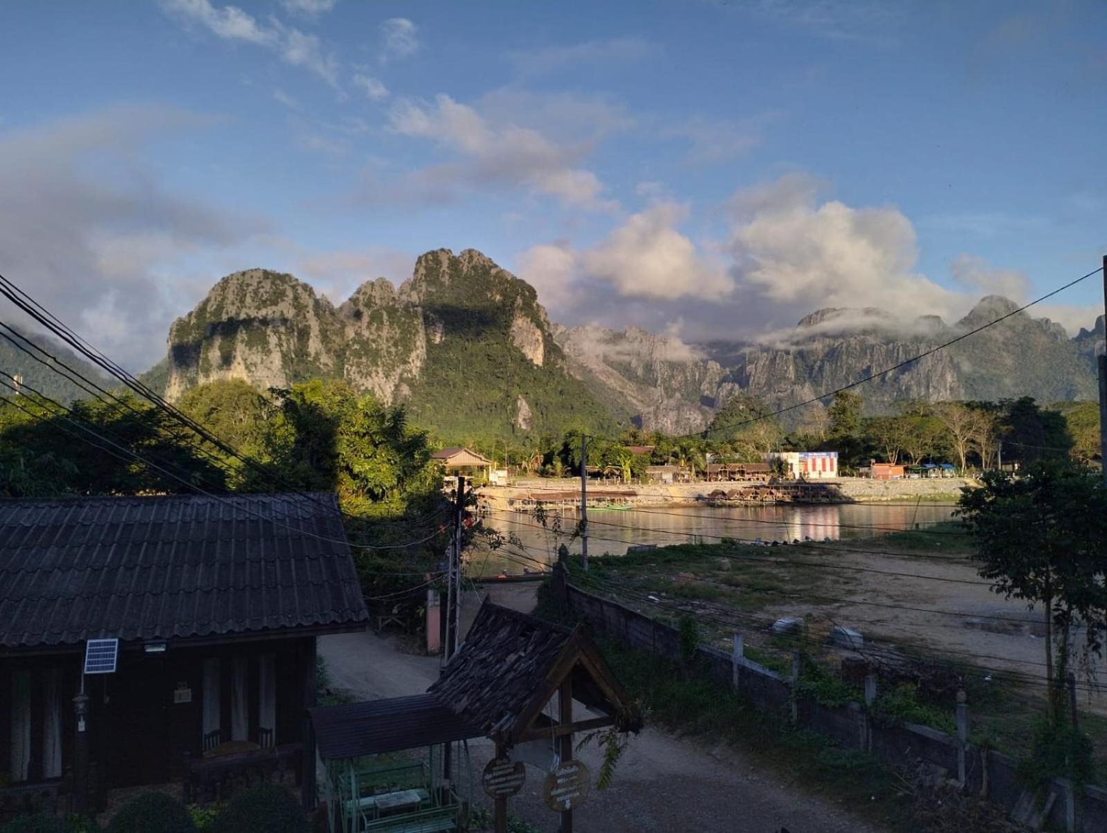 Bungalows Le Jardin Vangvieng Vangviang Kültér fotó